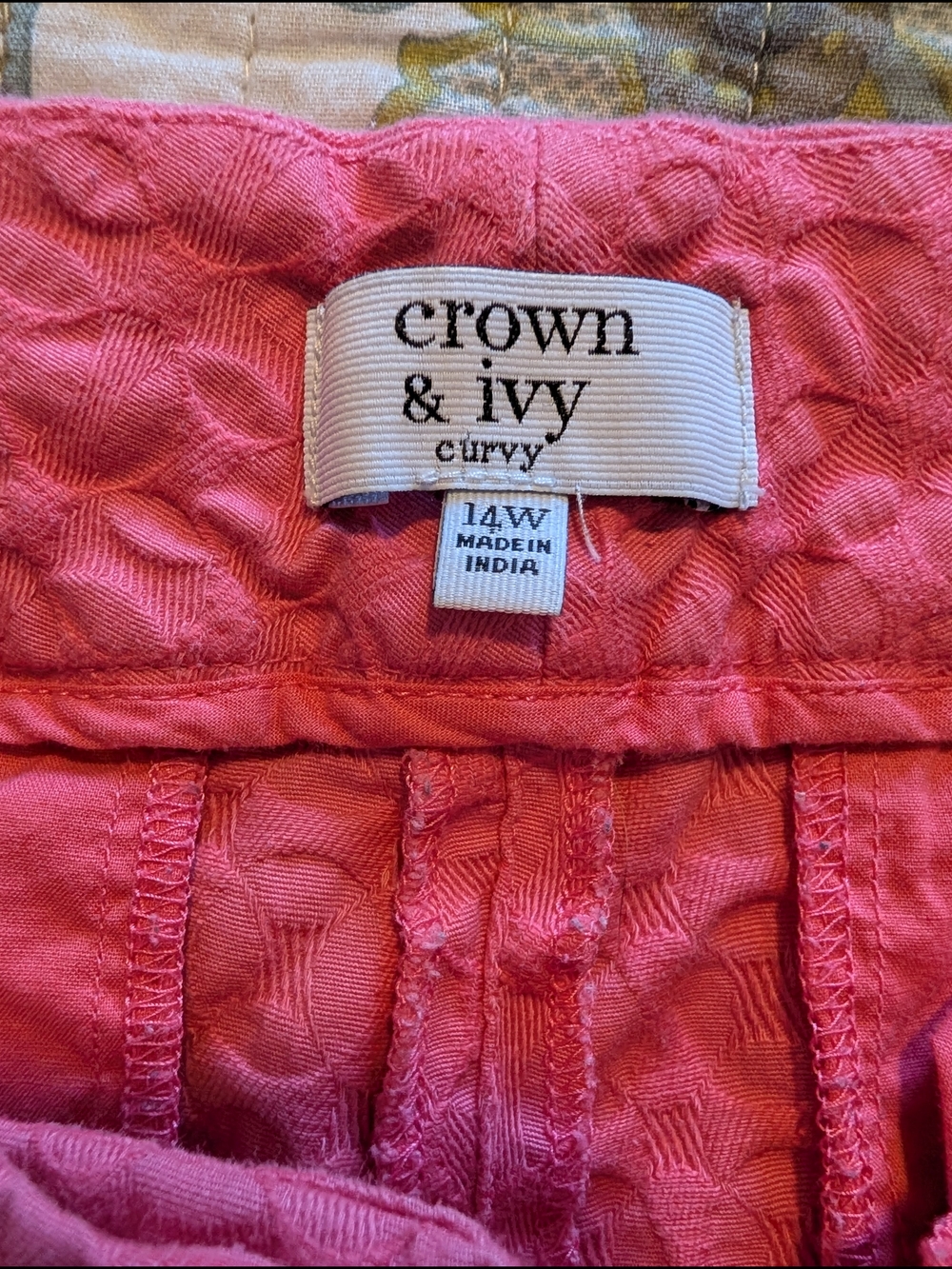 Crown & Ivy Curvy Pink Scallop Hem Textured Shorts Women’s Plus Size 14W - Picture 4 of 4